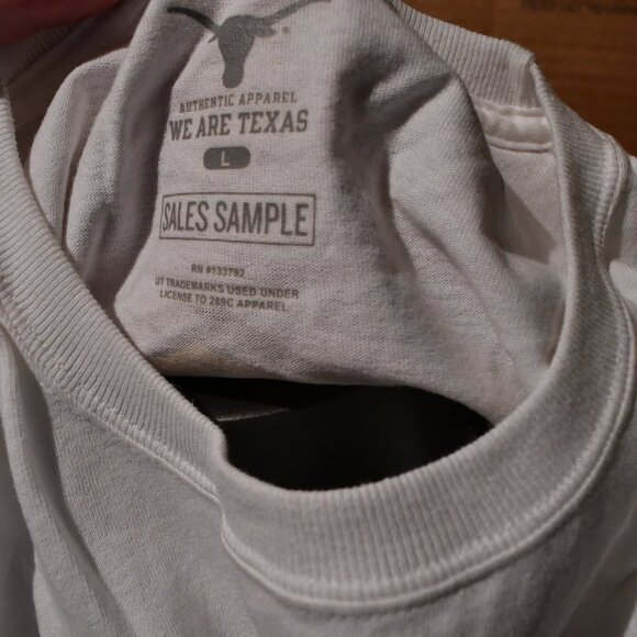 UT Austin TEXAS LONGHORNS White Men's long Sleeve Large New With Sample Tag - Picture 4 of 6